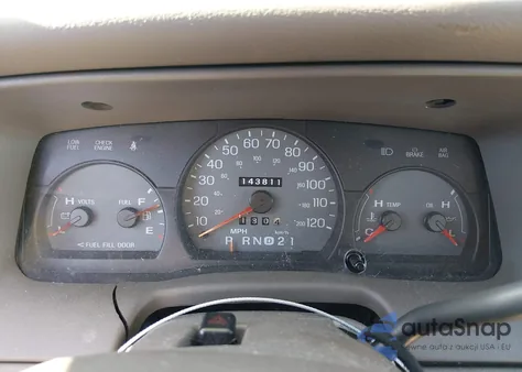 2001 Mercury Grand Marquis Gs z USA, uszkodzony, nr VIN 2MEFM74W21X624308